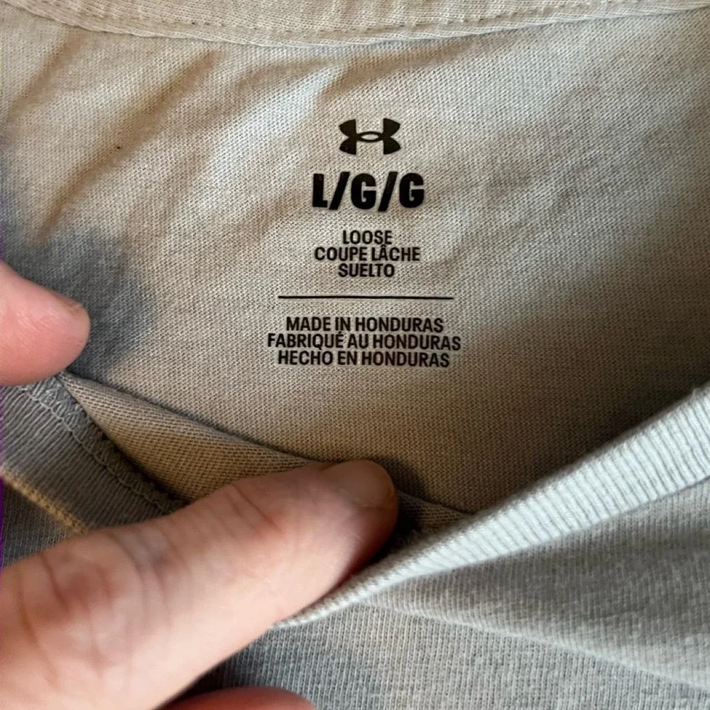 Men's Under Armour Shirt Size Large Excellent Condition